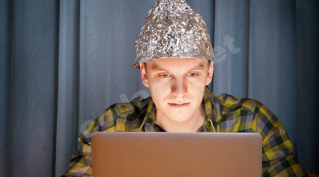 tinfoil-hat-privacy-paranoia-e1453423049982.jpg